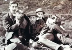  ?? COURTESY OF SPECIAL COLLECTION­S & ARCHIVES, QUEEN’S UNIVERSITY BELFAST ?? Enigmatic figure: the work of Forrest Reid (centre) alienated many readers