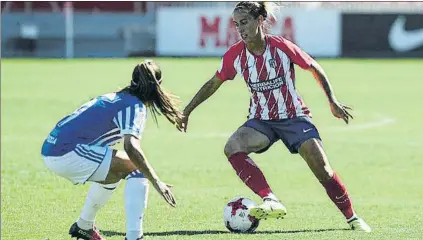  ?? FOTO: ATLÉTICO ?? Ángela Sosa encara a Naiara Beristain en el partido jugado ayer en Madrid