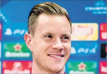  ?? ALEX CAPARROS / GETTY ?? Ter Stegen, relajado antes de medirse con el Juventus de Dybala