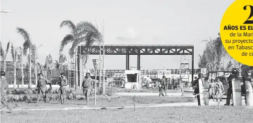  ?? JAVIER CHÁVEZ/ EL HERALDO DE TABASCO ?? Seguridad en la refinería de Dos Bocas, Tabasco.