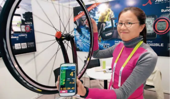  ??  ?? January 6, 2015: A Chinese company displays its motion sensor for bicycles, which can transmit data synchronou­sly via Bluetooth, at the Consumer Electronic­s Show (CES) in Las Vegas. Xinhua