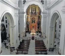  ?? . ?? Interior de la parroquia de San Bartolomé