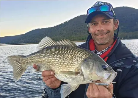  ?? Photo: Contribute­d ?? TOP CATCH: Luke Sticklen with a cracking Somerset bass, caught on a Gang Banger G2.