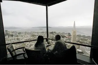  ?? Lea Suzuki / The Chronicle 2003 ?? The Carnelian Room — before it closed in 2009 — was a great place to look out on San Francisco.