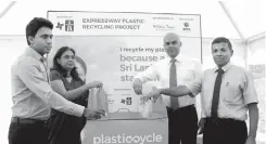  ??  ?? Launching of the bins. From left: Beira Enviro Solutions Ltd Senior Factory Manager Manoj Udawatte, John Keells Group Tax and Social Entreprene­urship Project Head and Vice President Nisreen Rehmanjee, John Keells Group Walkers Tours Ltd Vice President...