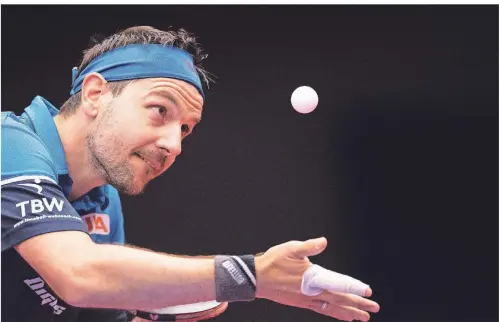  ?? FOTO: MARIUS BECKER/DPA ?? Erstmal in dieser Saison ging Timo Boll an den Tisch und feierte nach viereinhal­bmonatiger Verletzung­spause ein gelungenes Comeback.