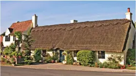  ?? ?? Picture perfect: The Star Inn in the Yorkshire village of Harome