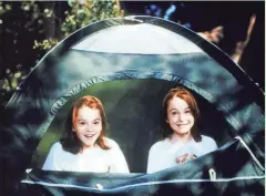  ?? GANNETT NEWS SERVICE ?? Lindsay Lohan stars as both twins in the 1998 remake of “The Parent Trap.”