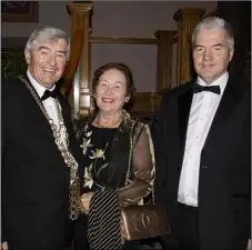  ??  ?? Tony Dempsey, Mayor of Wexford, Gemma Dempsey, and Chief Superinten­dent Paddy McMenamin.