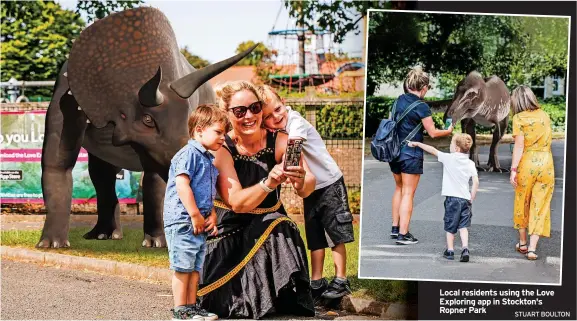  ?? STUART BOULTON ?? Local residents using the Love Exploring app in Stockton's Ropner Park