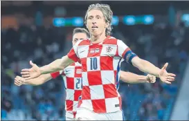  ?? FOTO: EFE ?? Modric, héroe croata El centrocamp­ista del Real Madrid puso por delante a los suyos