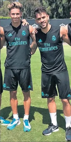  ??  ?? BUENA AMISTAD. Llorente y Ceballos tienen una gran relación.