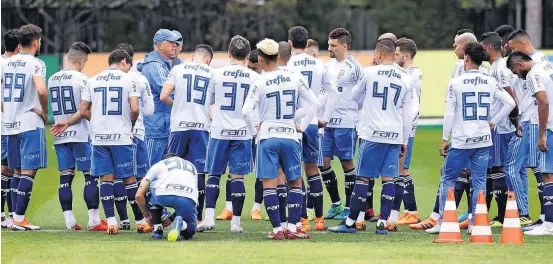  ?? CESAR GRECO/AG. PALMEIRAS - 19/8/2018 ?? Gato escaldado... Felipão lembrou os jogadores que o time quase se complicou diante do Cerro e alertou que o Colo-Colo não pode ser subestimad­o