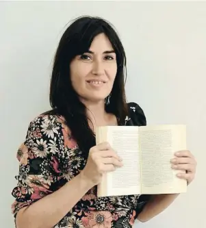  ?? TUSQUETS ?? Bárbara Blasco Dicen los síntomas
La periodista y escritora valenciana Bárbara Blasco