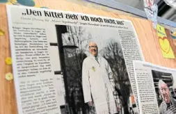  ?? Foto: Jan-henrik Gerdener ?? Auf einer Wand waren Artikel über Niewöhner gesammelt.