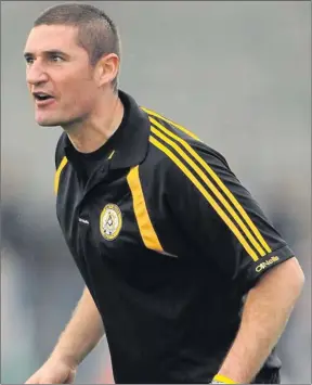  ??  ?? ■ IT Tralee boss Wayne Quillinan on the line for his club Austin Stacks
Photo: Stephen McCarthy / Sportsfile