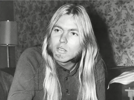  ??  ?? Gregg Allman in 1977: he led his band to great success with their fusion of blues, jazz, and country music (Rex)