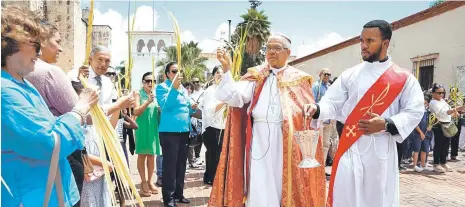  ?? VÍCTOR RAMÍREZ/LD. ?? Con la celebració­n del Domingo de Ramos se inicia la Semana Santa, fiesta importante de la iglesia.