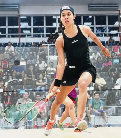  ??  ?? Tough draw: Nicol David will open her campaign in the World Championsh­ips against wildcard Jenny Duncalf of England in the first round in Manchester.