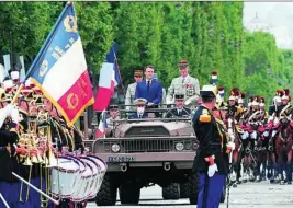  ?? EFE ?? Emmanuel Macron preside el desfile del 14 de Julio en París