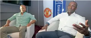  ?? Photo by Dhes Handumon ?? Quinton Fortune and Dwight Yorke during an interview in Dubai on Sunday. —