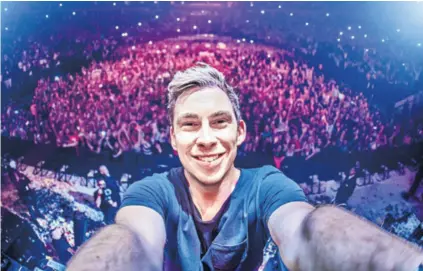  ??  ?? Hardwell je i veliki humanitara­c, organizira­o je dobrotvorn­i United We Are Foundation event u Indiji, a prošli mjesec nastupio je u sjedištu UN-a