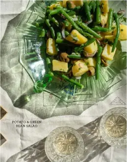  ??  ?? POTATO & GREEN
BEAN SALAD