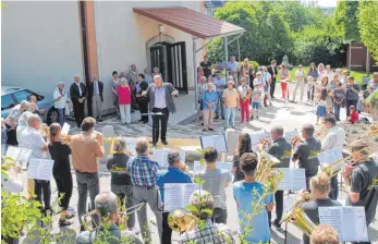  ?? FOTO: WINFRIED RIMMELE ?? Das Platzkonze­rt war eines der Höhepunkte beim Bezirkspos­aunentag in Neuhausen ob Eck.