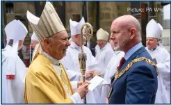  ?? ?? The new Archbishop of Glasgow with Lord Provost Philip Braat