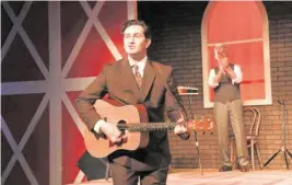  ?? Photo courtesy of Alberto Romeu ?? Andy Christophe­r plays country legend Hank Williams, with Barry Tarallo as ‘Pap’ Rose, in ‘Hank Williams: Lost Highway’ at Actors’ Playhouse.