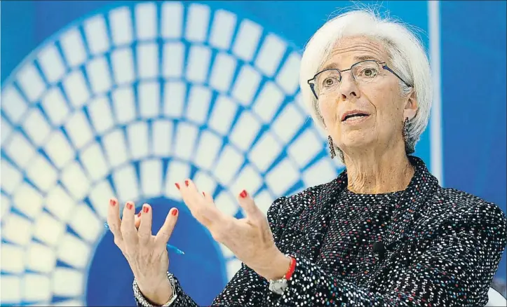  ?? YURI GRIPAS / REUTERS ?? Christine Lagarde moderó una jornada sobre innovación, tecnología y empleo ayer en la sede del FMI en Washington