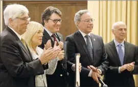  ?? Genaro Molina Los Angeles Times ?? THE BEVERLY HILLS City Council, with Mayor John Mirisch, center, voted unanimousl­y Tuesday to ban the sale of tobacco except at high-end cigar lounges and through hotel concierge services. Another vote is required to enact the ban.