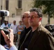  ?? (Photo Franz Chavaroche) ?? À partir d’aujourd’hui, deuxième semaine du procès à la cour d’assises des Bouches-du-Rhône à Aix-enProvence. Gildo Pallanca-Pastor à son arrivée vendredi au palais de justice. Le chef d’entreprise a de sérieux doutes sur la probité de son beau-frère Wojciech Janowski.