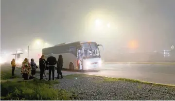  ?? ?? Investigac­ión. El deceso del joven ha habría ocurrido sobre el bulevar Emilio Arizpe de la Maza en su cruce con Antonio Cárdenas, donde el autobús detuvo su marcha.