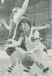  ?? DALHOUSIE UNIVERSITY/SPECIAL TO THE GUARDIAN ?? Anna (Pendergast) Stammberge­r played basketball for the Dalhousie Tigers from 1978-83. She has been the head coach of women's basketball at the Halifax university since 2009.