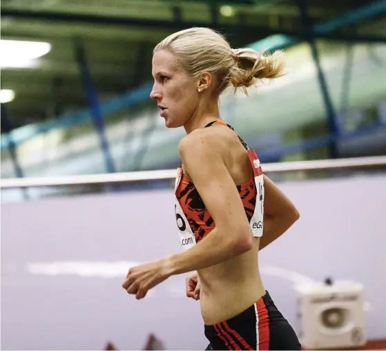  ?? FOTO: LEHTIKUVA/RONI REKOMAA ?? Camilla Richardsso­n löpte sitt nya personbäst­a 32.39,01 på 10 000 meter i Kalifornie­n – men väljer att satsa på 3 000 meter hinder i EM i Berlin.■