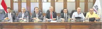  ??  ?? Miembros del Jurado de Enjuiciami­ento de Magistrado­s. Estuvo ausente la ministra de Corte Gladys Bareiro de Módica.