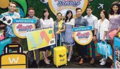  ??  ?? From left: Television personalit­y Mark O’Dea, Watsons Malaysia sales and operations director Daniel Looi, Watsons Malaysia head of trading Foo Hwei Jiek, singer Kaka Azraff, Loh, Watsons Malaysia customer director Danny Hoh, model Kit Mah, fashion...