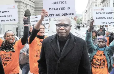  ?? PICTURE: BRENTON GEACH ?? ‘DANGEROUS PRECEDENT’: Artist Zwelethu Mthethwa, who has been convicted of raping and killing a prostitute, leaves the Cape Town High Court after an earlier appearance.