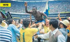  ??  ?? El Rey del fútbol Pelé juega el mejor mundial de su vida y Brasil le receta una paliza sin contestaci­ón a los italianos en el Azteca. Aficionado­s y jugadores llevan en hombros al orgullo de Santos.