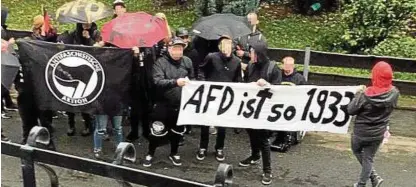  ??  ?? Der Beschuldig­te Jan R. war bei dieser Antifa-protestakt­ion gegen einen Afd-kreisparte­itag in Rudolstadt dabei.