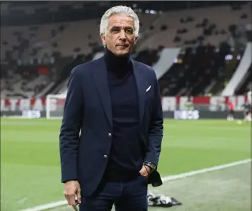  ?? (Photo Sébastien Botella) ?? Jean-pierre Rivère, président de L’OGC Nice, avait été très marqué par les incidents de l’été dernier lors du match entre Nice et Marseille. c’est de parler foot. Les dirigeants marseillai­s seront reçus sans aucune difficulté, dans l’apaisement.