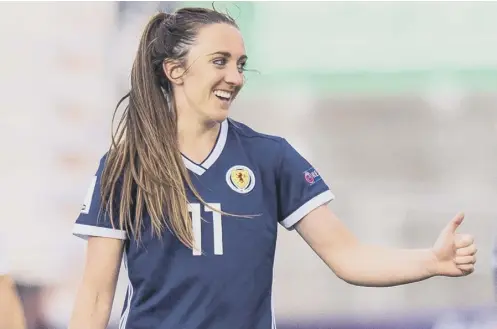  ??  ?? 0 Lisa Evans scored a 90th-minute winner as Scotland’s victory over Poland kept them three points behind group leaders Switzerlan­d.