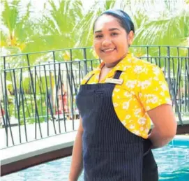  ?? CORTESÍA PARA LN ?? Steffanie Salazar, de La Cruz de Guanacaste, se egresó como salonera bartender del plan dual del hotel Dreams Las Mareas.