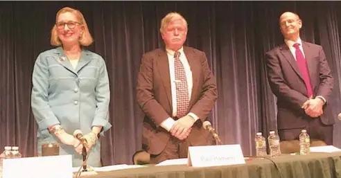  ?? DANIEL I. DORFMAN/PIONEER PRESS ?? Lake Forest mayoral candidates Prue Beidler, from left, Paul Hamann and Stanford“Randy”Tack at their debate March 15.