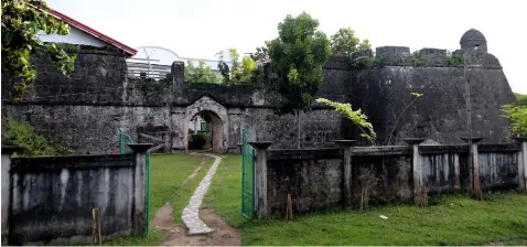  ?? (PNA) ?? The town of Agutaya is one of the 40 cluster islands in Cuyo, Palawan. It was an old Spanish fort primarily because of its elevation -- built by the Augustinia­n Recollects with the help of local residents in 1683 and remodeled in early 18th century....