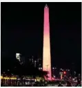  ??  ?? ARGENTINA. Mostró su apoyo a al teñir el Obelisco de Buenos Aires como la bandera española.