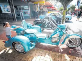  ?? Photo / Michael Cunningham ?? Five-year-old Karli-Jaye Te Pomo of Whanga¯ rei admires a gleaming VW trike.