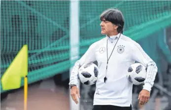  ?? FOTO: DPA ?? Joachim Löw traut sich den Wiederaufb­au der Nationalma­nnschaft zu.