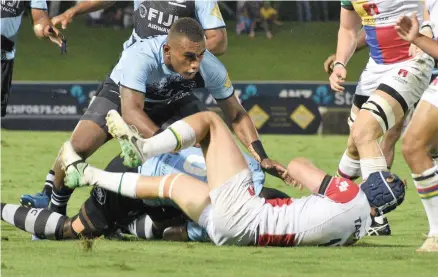  ??  ?? Fiji Airways Drua winger Eroni Sau goes the ball as they take on Sydney Rays at the ANZ Stadium, Suva on October 28, 2017. Sau copped a yellow card for a high tackle. Photo: Vilimoni Vaganalau.